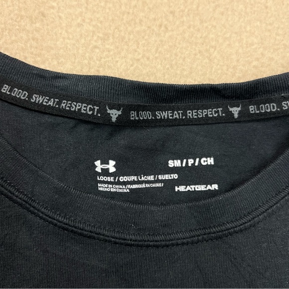 Under Armour Project Rock Shirt Womens Small Black Camo Bull Logo Short Sleeve - Picture 6 of 7